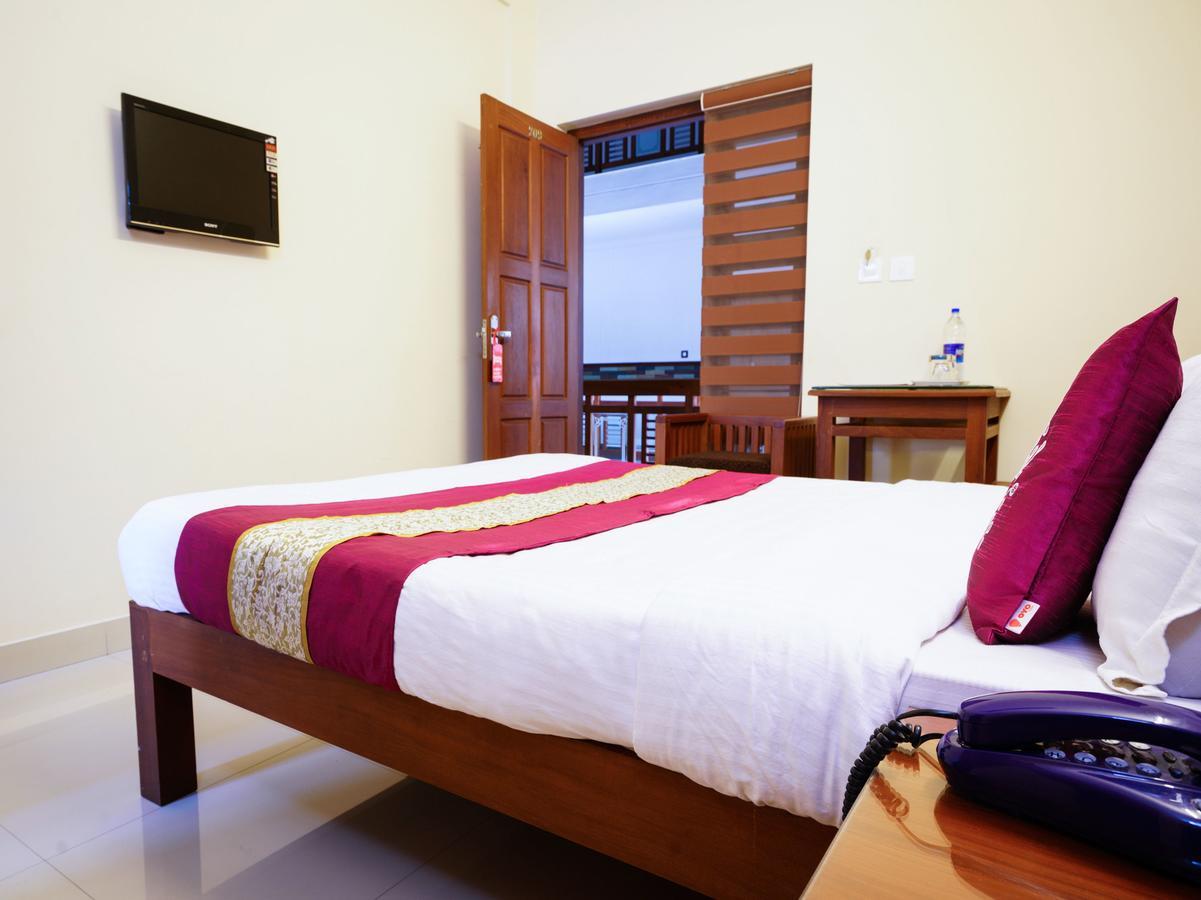 Oyo 9404 Hotel White Fort Mananthavady Exteriör bild